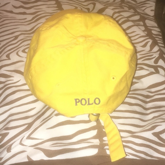 Yellow polo hat with blue horse - Picture 3 of 3